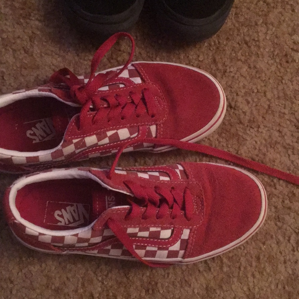 Selling one pairs of vans